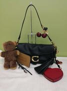 タビーショルダーバッグ26・チャーム付|COACH