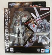 GUNDAMUNIVERSE|BANDAI