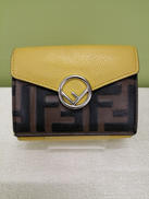 三つ折りコンパクトウォレット|FENDI