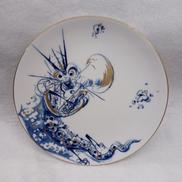 チューバを吹く陽気なドラゴン|MEISSEN