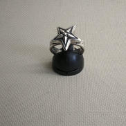 スモールスタースクラッチスクエアリング|CODYSANDERSON