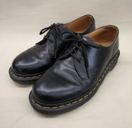 ホールシューズ|DR.MARTENS