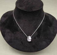 ピンクハートモチーフネックレス|不明