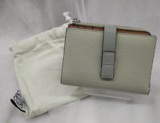 二つ折り財布|LOEWE