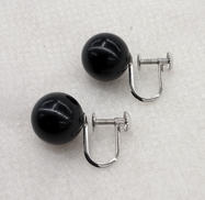 黒石付きｲﾔﾘﾝｸﾞ|K14WG