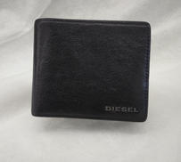 二つ折り財布|DIEESEL