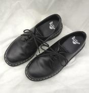 ホワイトステッチ3ホールシューズ|DR.MARTENS