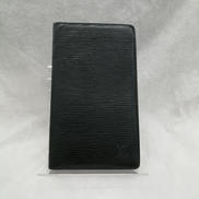 ポルトシェキエカルトクレディ|LOUIS VUITTON