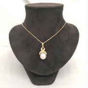 K18ネックレス|宝石付きネックレス