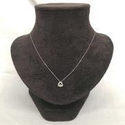 K18WGネックレス|宝石付きネックレス