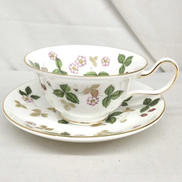 ワイルドストロベリー カップ&ソーサー|WEDGWOOD