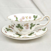 ワイルドストロベリー カップ&ソーサー|WEDGWOOD