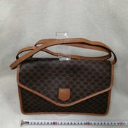 マカダム柄ショルダーバッグ|CELINE