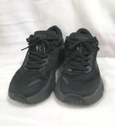 ランニングシューズ（黒）|HOKA