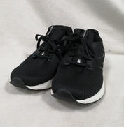 スニーカー(黒)|NEW BALANCE
