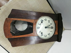 ゼンマイ式振り子時計|新愛知時計電機株式會社