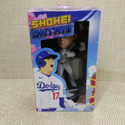 ボブルヘッドフィギュア|GUGGENHEIM