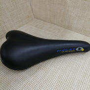 サドル|【ハードオフ公式通販】オフモール