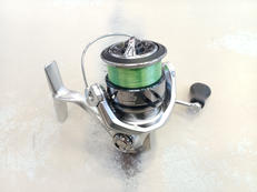 スピニングリール|SHIMANO