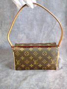 レシタル|LOUIS VUITTON