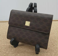 三つ折り財布|CELINE