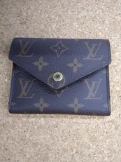 ポルト フォイユ ヴィクトリーヌ|LOUIS VUITTON