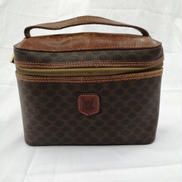 マカダム柄バニティ|CELINE