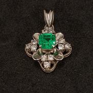 PT900ペンダントトップ|