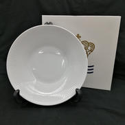 ホワイトエレメンツディーププレート|ROYAL COPENHAGEN