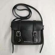 ショルダーバッグ|DR. MARTENS