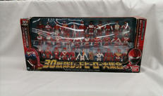 30戦隊レッドヒーロー大集合|BANDAI