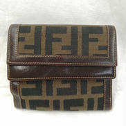 二つ折り財布|FENDI