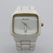 クオーツ腕時計|NIXON