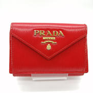 三つ折り財布|PRADA