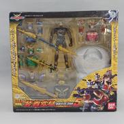 装着変身仮面ライダークウガ5 ライジングフォームセット|BANDAI