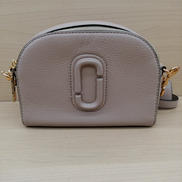 シャッタースモールカメラバッグ|MARC JACOBS
