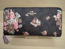 ラウンドファスナー長財布|COACH
