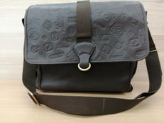 レザーショルダーバッグ|LOEWE