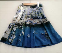 グラフィックスカート|A-K-R-I-S-