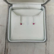 石付きピアス|K18