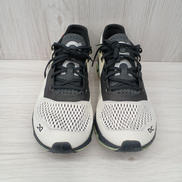 ランニングシューズ|On