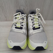 ランニングシューズ|ON