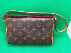 レシタル|LOUIS VUITTON