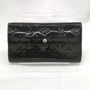 モノグラム・ヴェルニ ポルトフォイユ ・サラ アマラント|LOUIS VUITTON