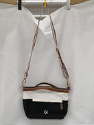 ナイロンショルダーバッグ|COLEHAAN