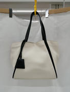 レザーミニトートバッグ　WH/BLK|AKRIS