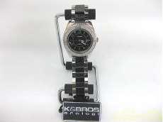 クォーツ・アナログ腕時計