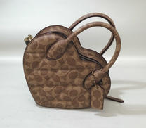 ハートバッグ　シグネチャーキルティングキャンバス|COACH