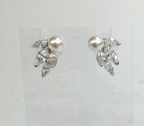 ルイゾンパールピアス|SWAROVSKI