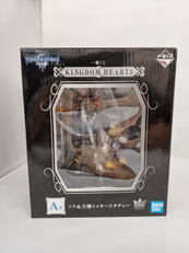 A賞 ソラ&王様ミッキースタチュー|BANDAI